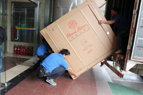 丁青钢琴贵重工艺品无忧运